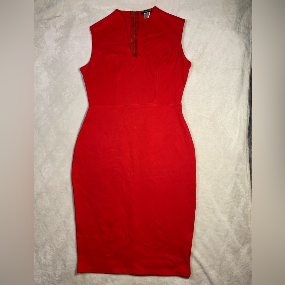 Venus red dress